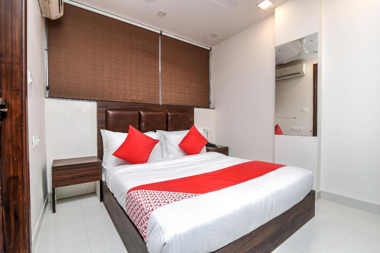 Oyo Flagship 75488 Royal Grand Inn Noida Buitenkant foto